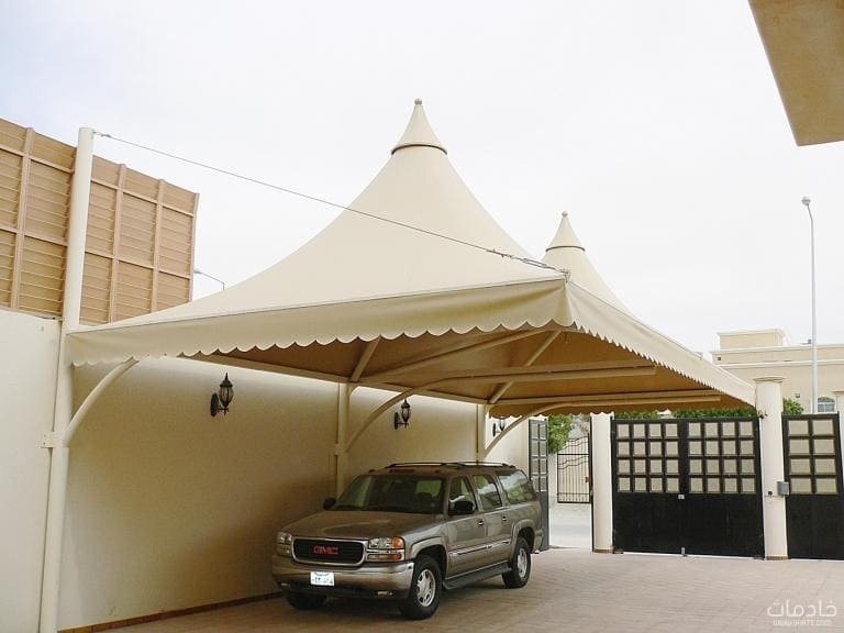 مظلات سيارات بالجبيل تحمي المركبات من الشمس والأمطار